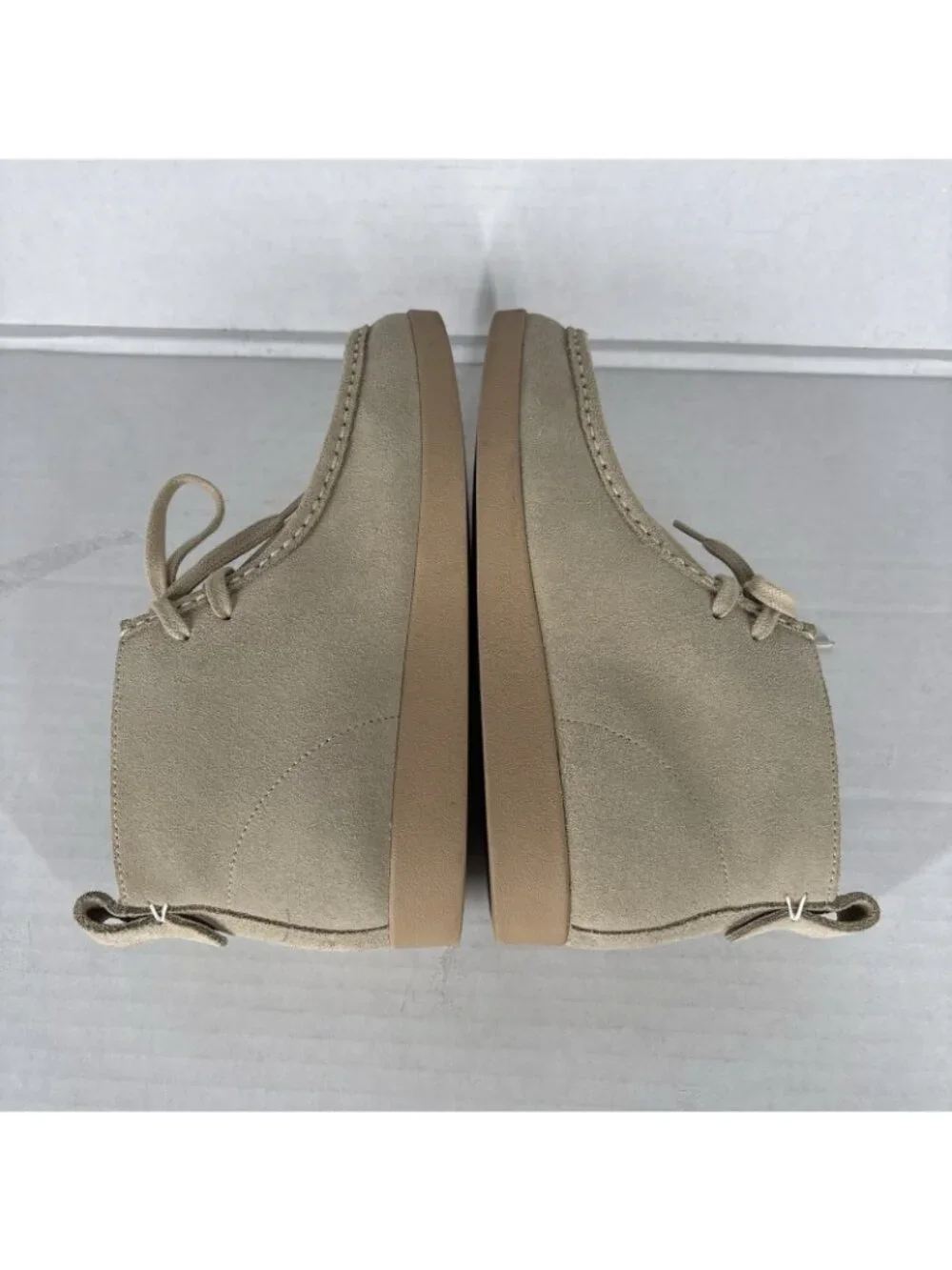 Everlane Women 6.5 Beige Tan Casual Lace Up Pebble Suede The Moc-Toe Chukka Boot